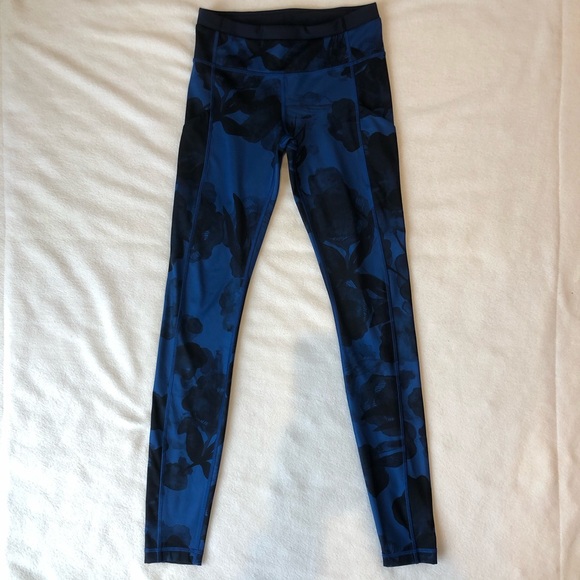 Lululemon Speed Tight II *Full-On Luxtreme, size 4 - Picture 9 of 12